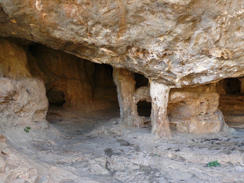 The cavern of Milatos - LasithiTravel.com